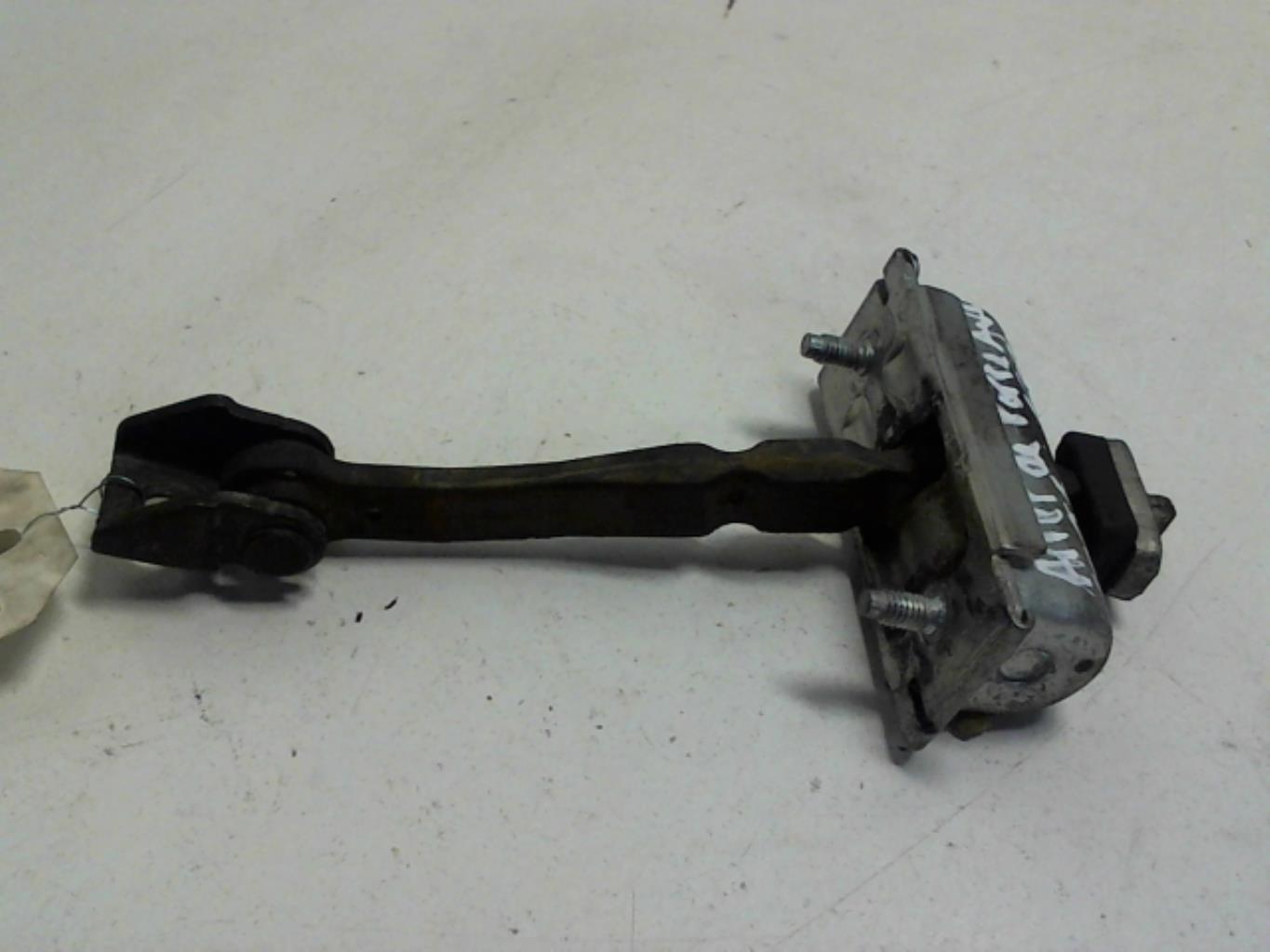 Arresto portiera anteriore destra OPEL CORSA D PHASE 1 Diésel - 1