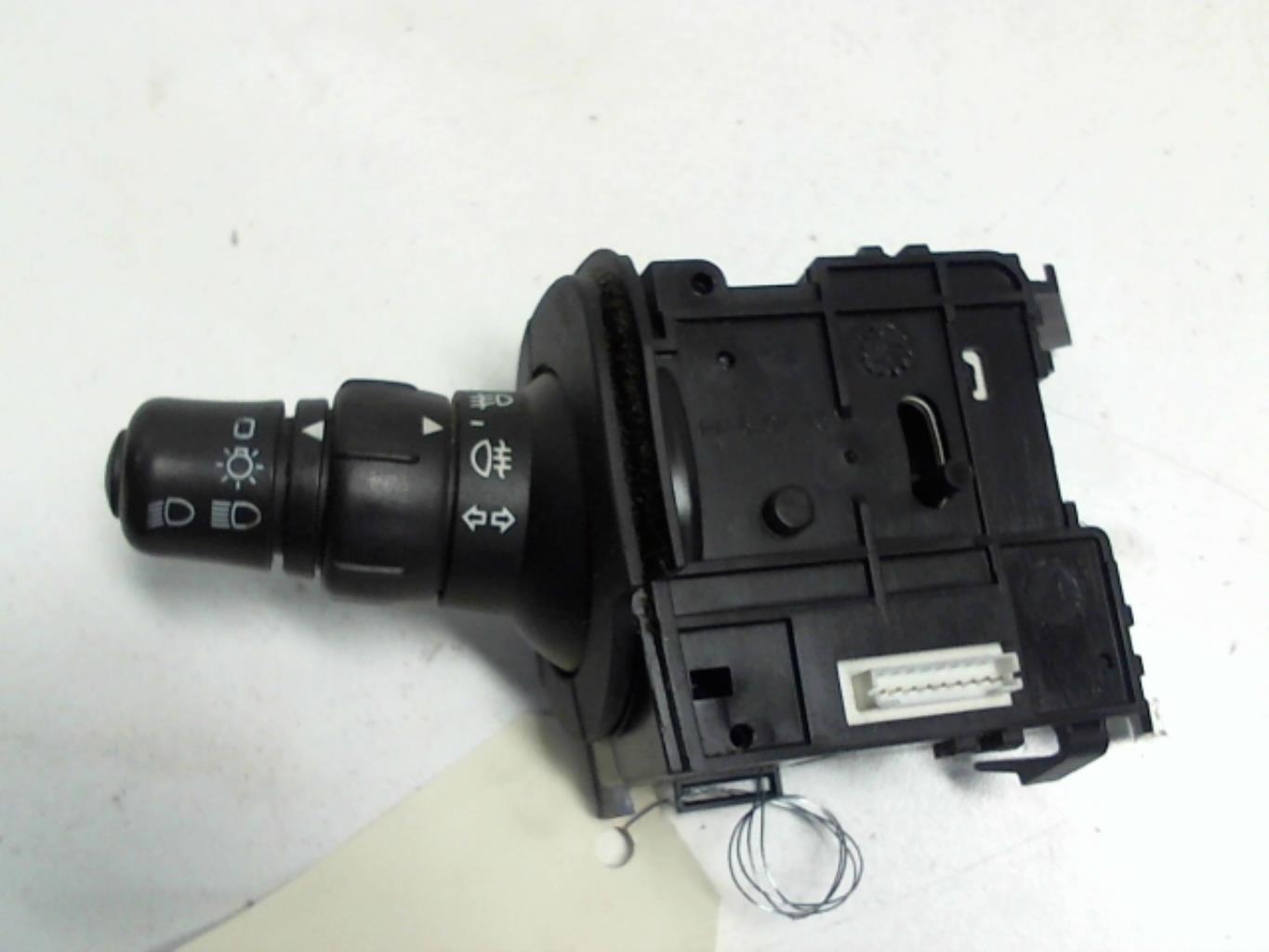 Commodo phare RENAULT SCENIC 2 PHASE 2 Essence - 1
