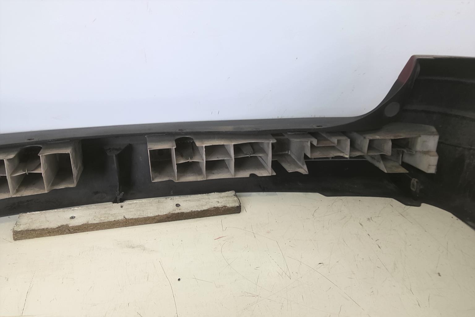 Pare choc arriere RENAULT MEGANE 1 BREAK Diesel - 1