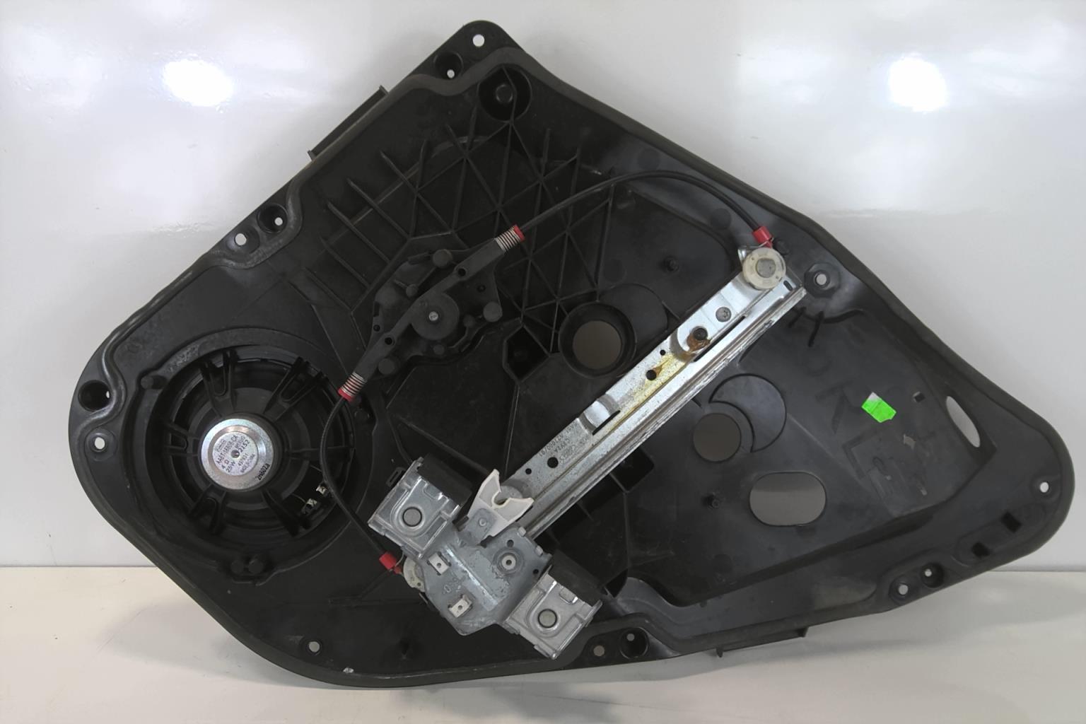 Alzacristalli manuale posteriore sinistro FORD FIESTA 6 PHASE 1 Diésel - 1