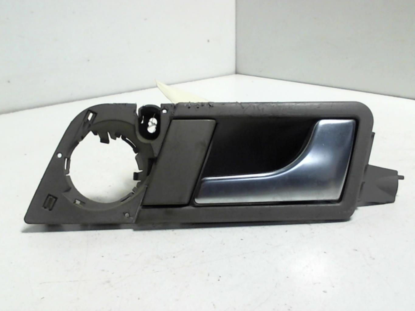 Poignee interieur avant droit AUDI A2 Diesel - 1