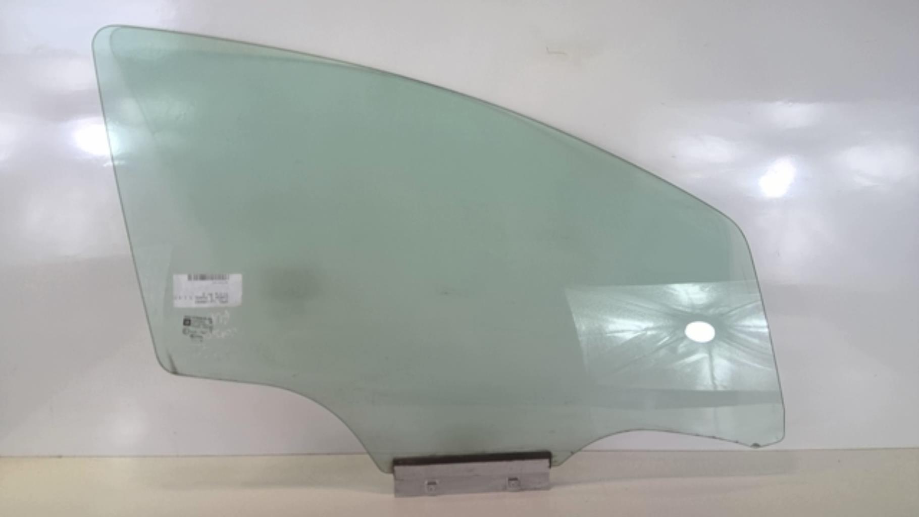 Vitre avant droit OPEL CORSA D PHASE 1 Diesel - 1