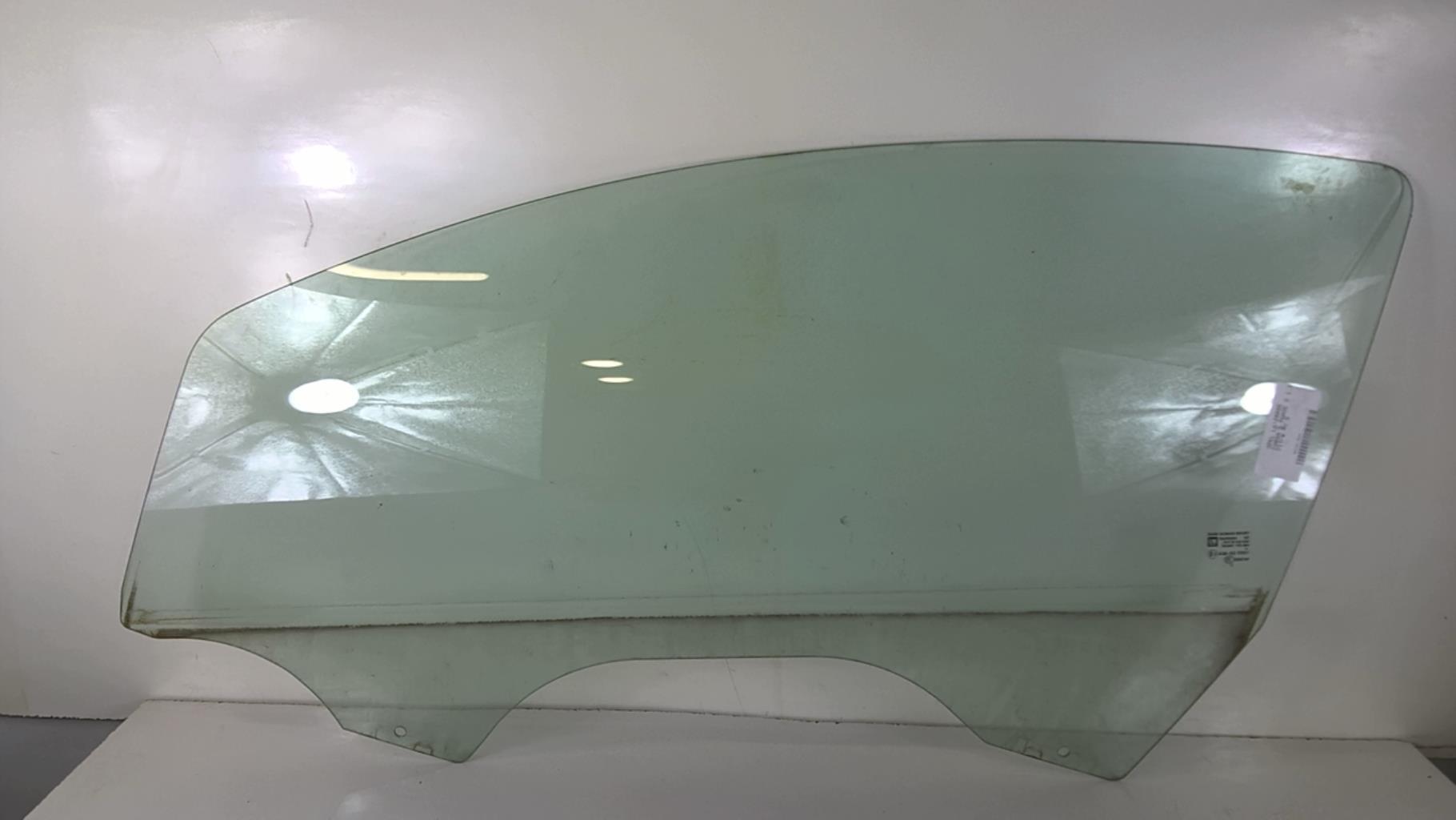 Vitre avant gauche OPEL CORSA D PHASE 2 Diesel - 1