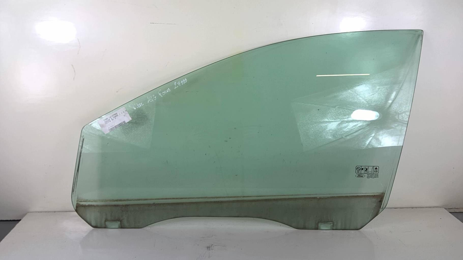 Vitre avant gauche FORD FOCUS 2 PHASE 1 Diesel - 1