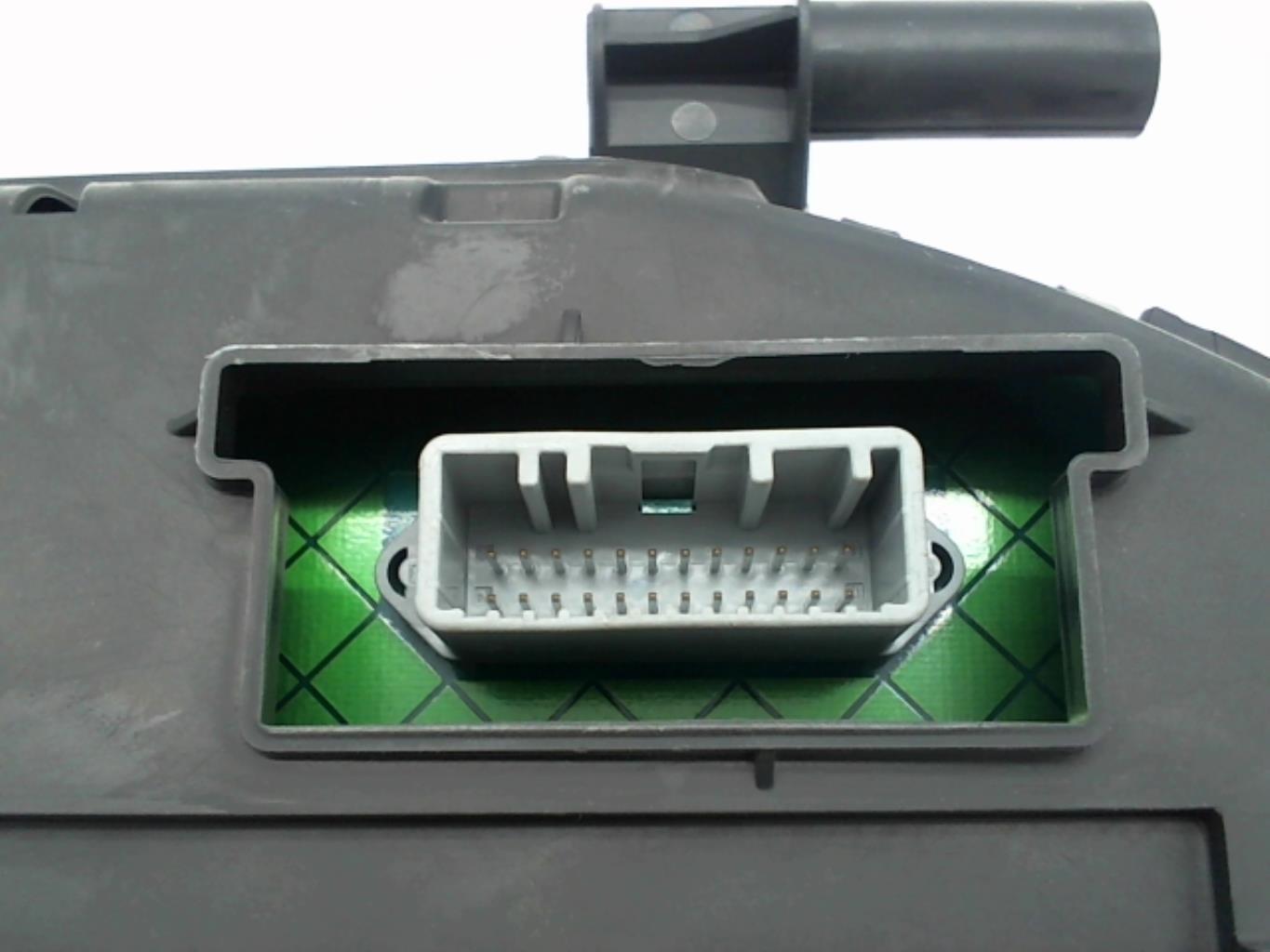 Compteur RENAULT CLIO 3 PHASE 2 Diesel - 1