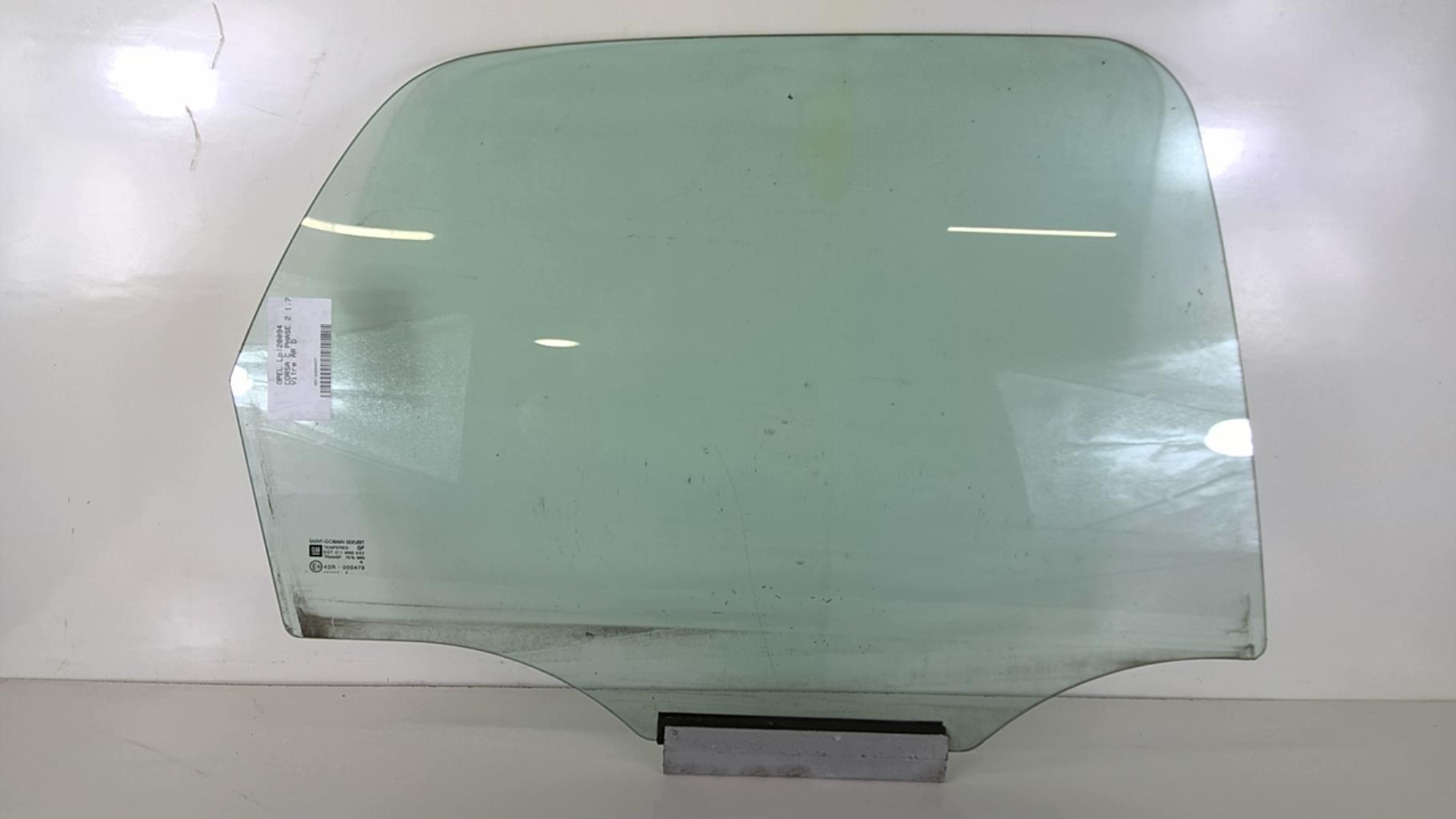 Vetro posteriore destro OPEL CORSA C PHASE 2 Diésel - 1