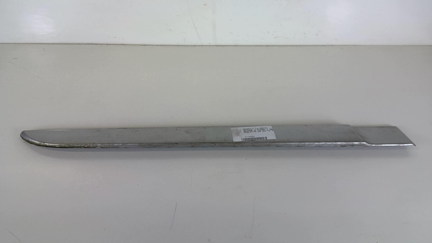 Modanatura portiera posteriore destra RENAULT MEGANE 2 PHASE 1 BREAK Gasolina - 1