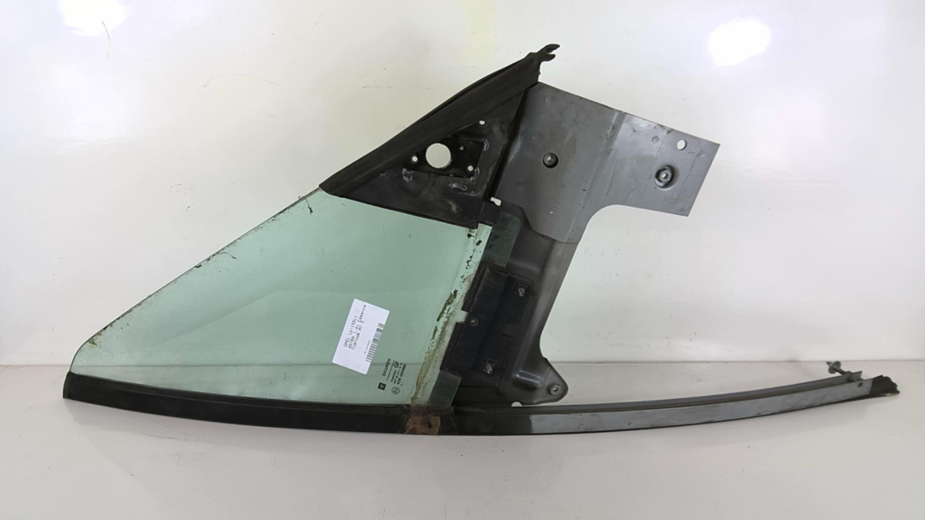 Custode avant droit (porte) OPEL 1.4i Essence - 1