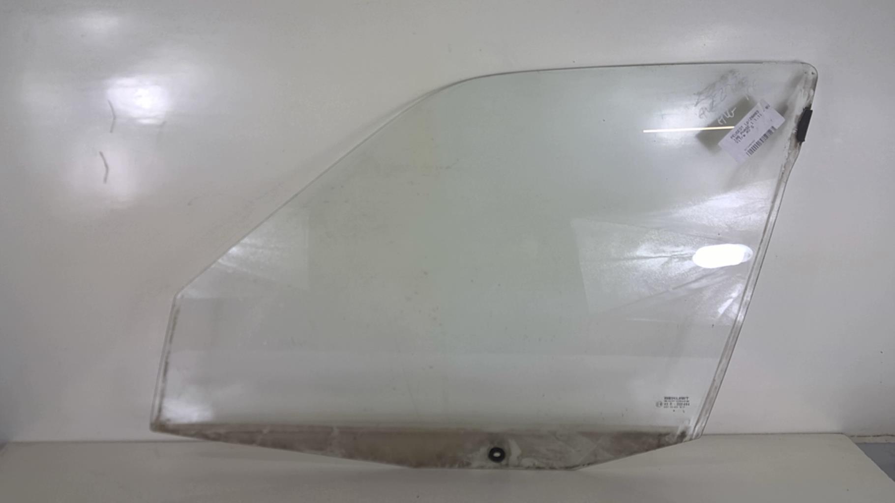 Vetro anteriore sinistro PEUGEOT 106 PHASE 1 Gasolina - 1