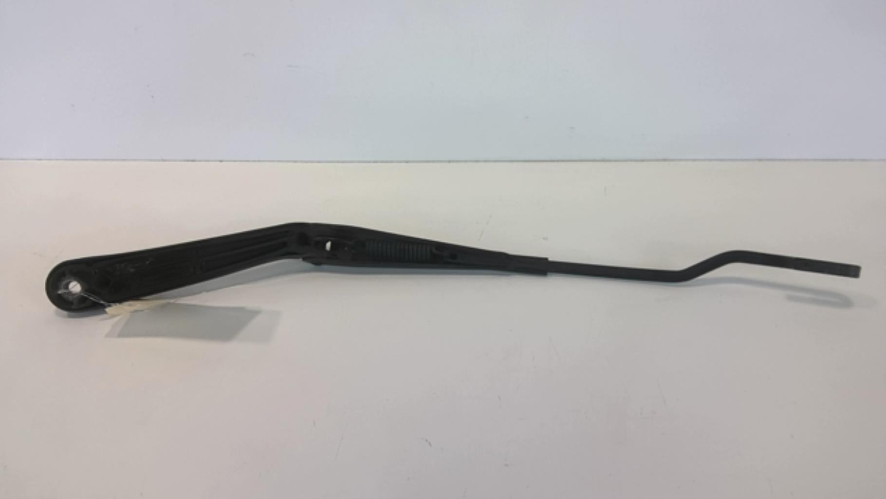 Braccio tergicristallo anteriore sinistro MERCEDES CLASSE C 203 PHASE 1 Diésel - 1