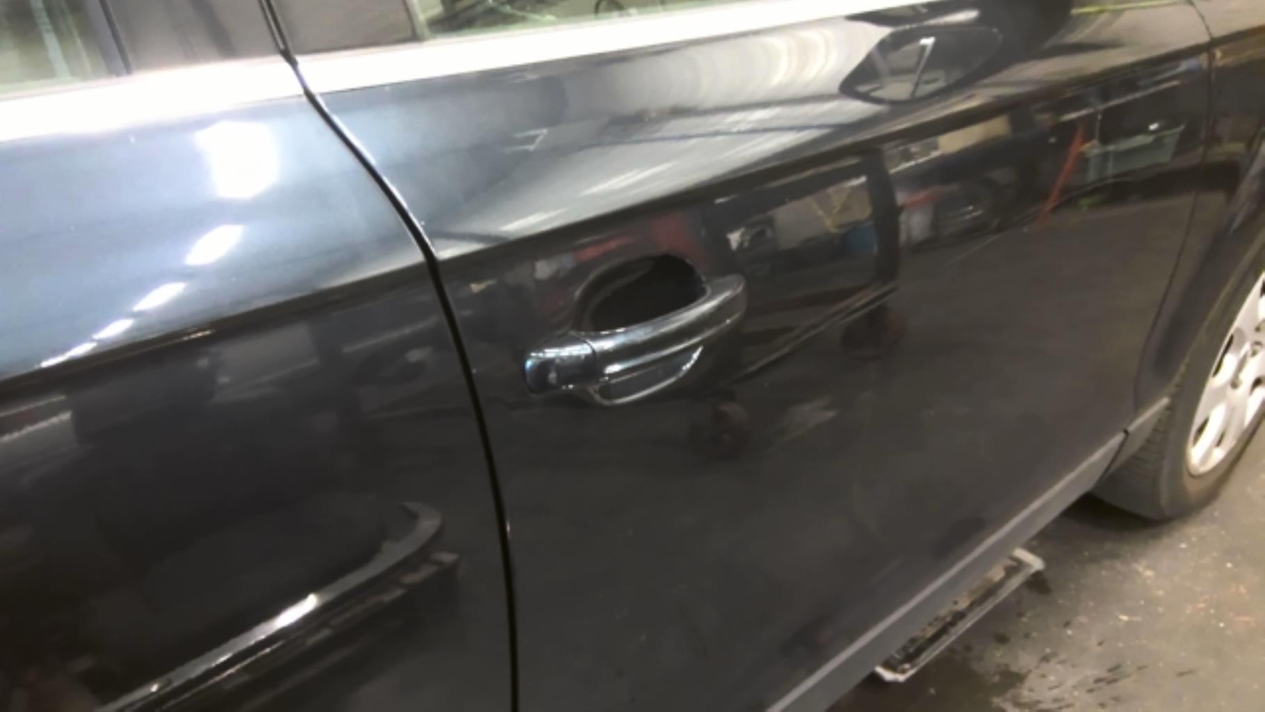 Maniglia portiera anteriore destra AUDI Q7 1 PHASE 1  - 1