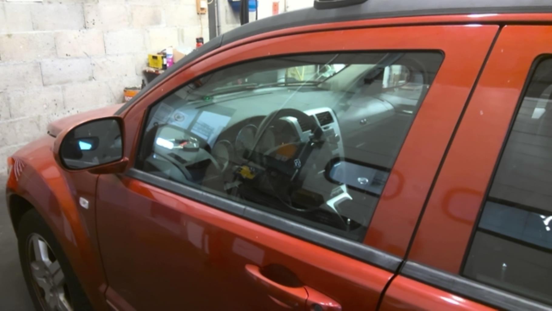 Vetro anteriore sinistro DODGE CALIBER Diésel - 1