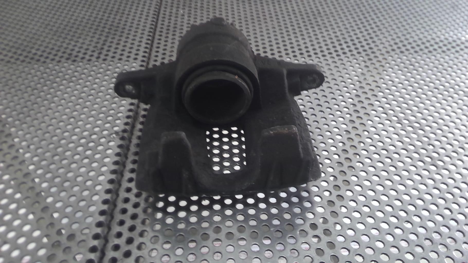 Etrier avant droit (freinage) CITROEN C4 1 PHASE 2 Diesel - 1