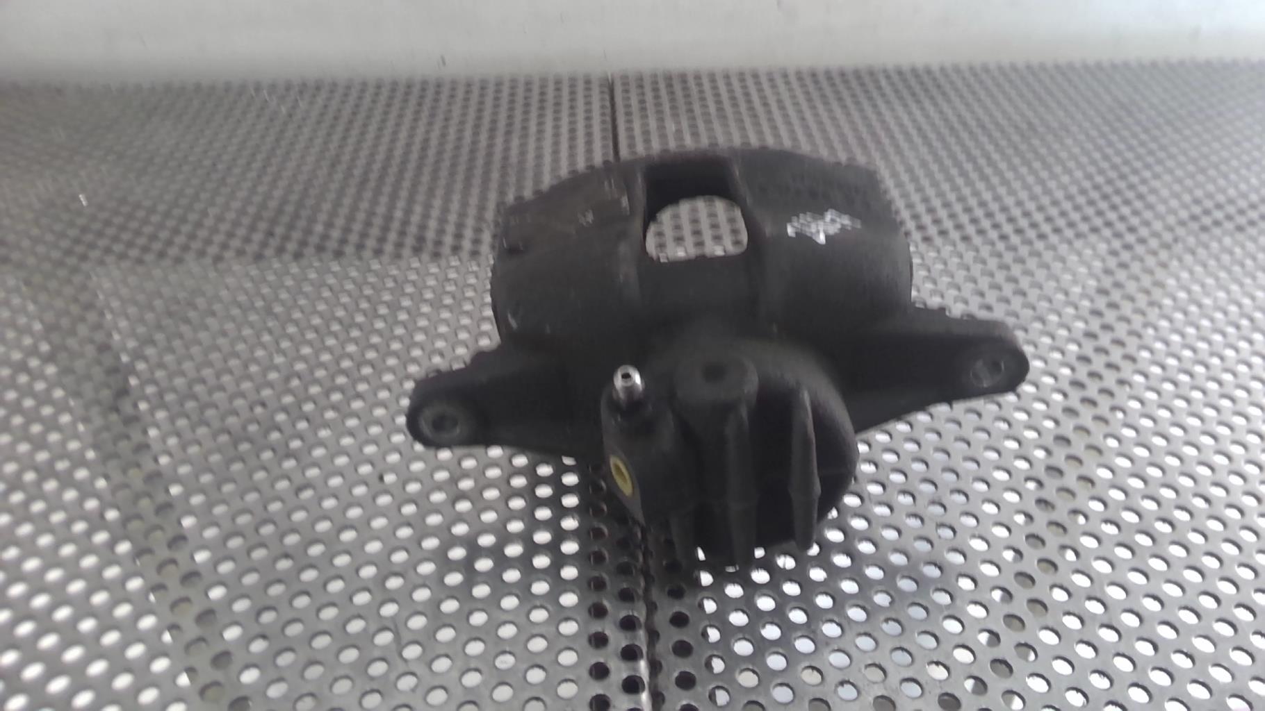 Pinza freni anteriore sinistra CITROEN C4 1 PHASE 2 Diésel - 1