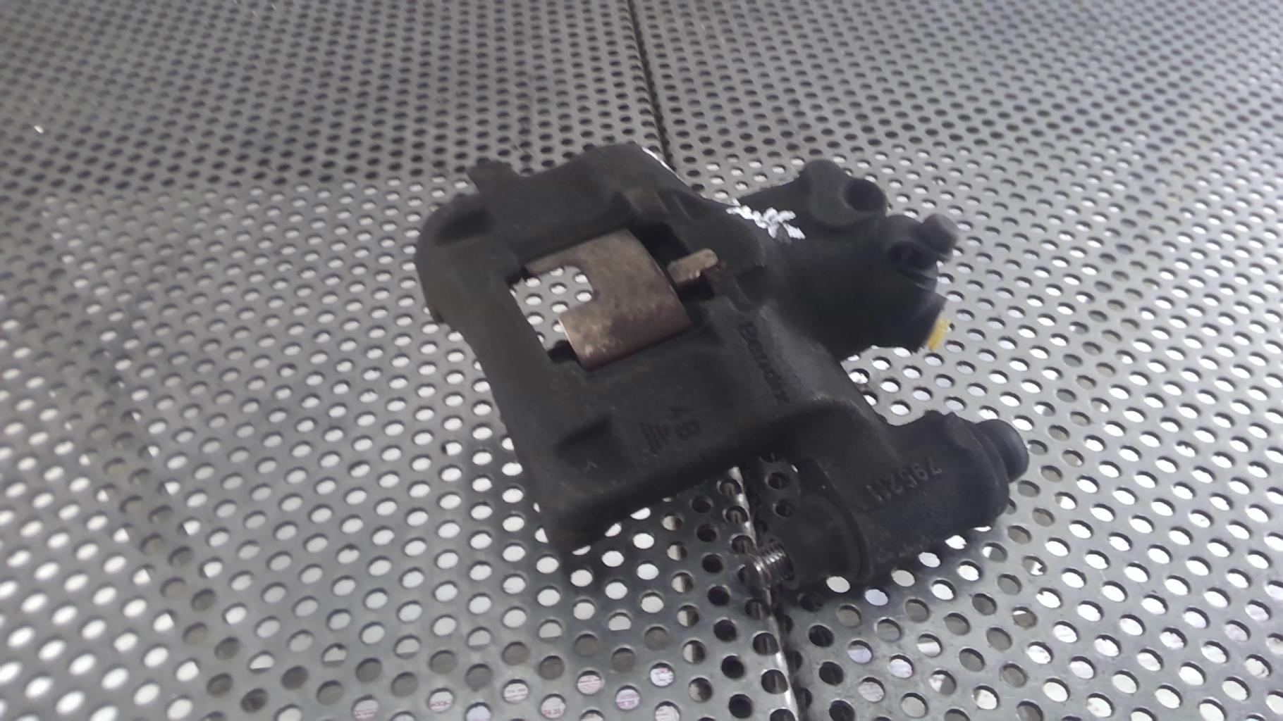 Pinza freni anteriore sinistra FIAT PUNTO 1 PHASE 1 Gasolina - 1