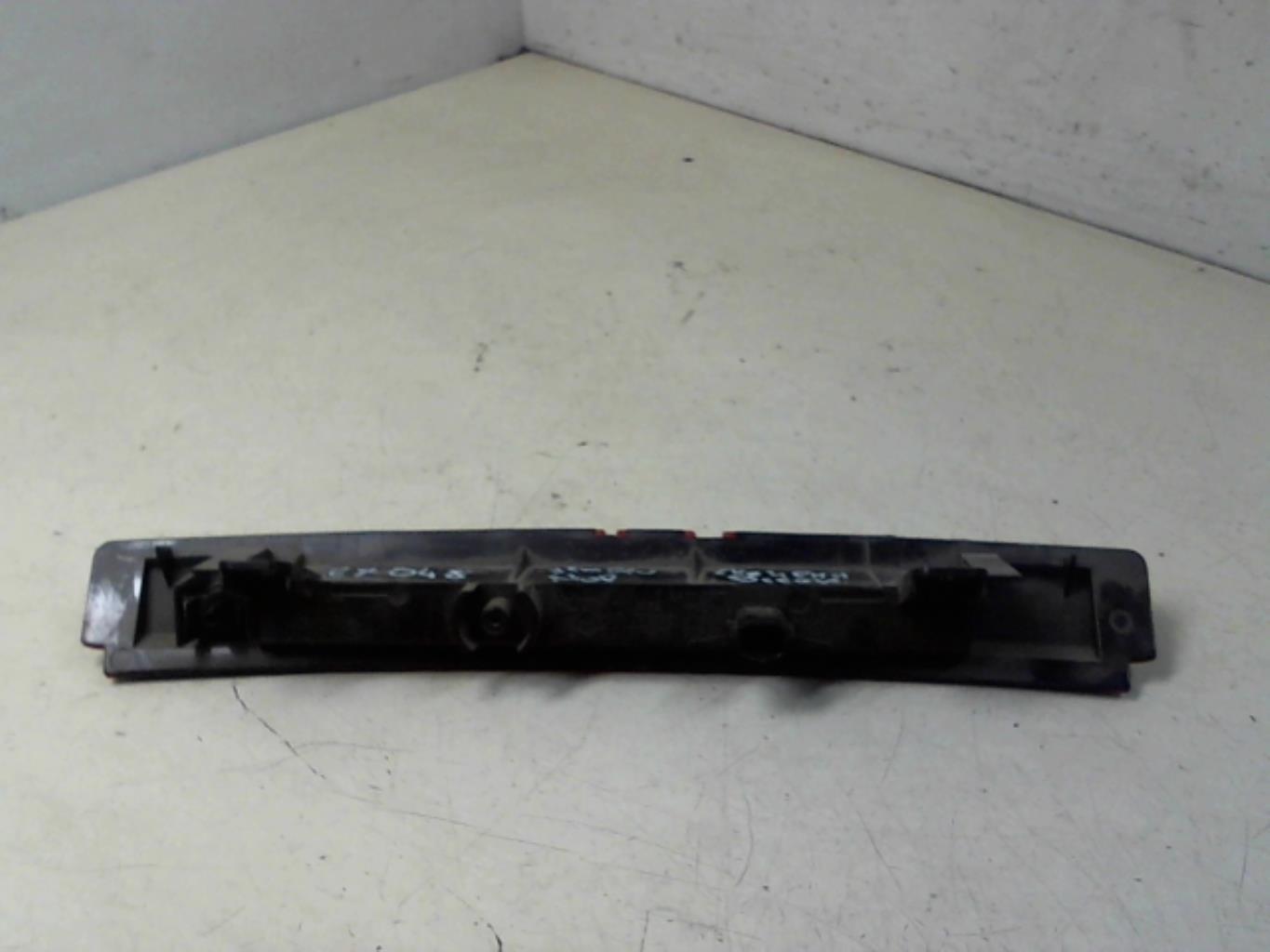 Feu arriere stop central RENAULT CLIO 4 PHASE 1 BREAK Diesel - 1