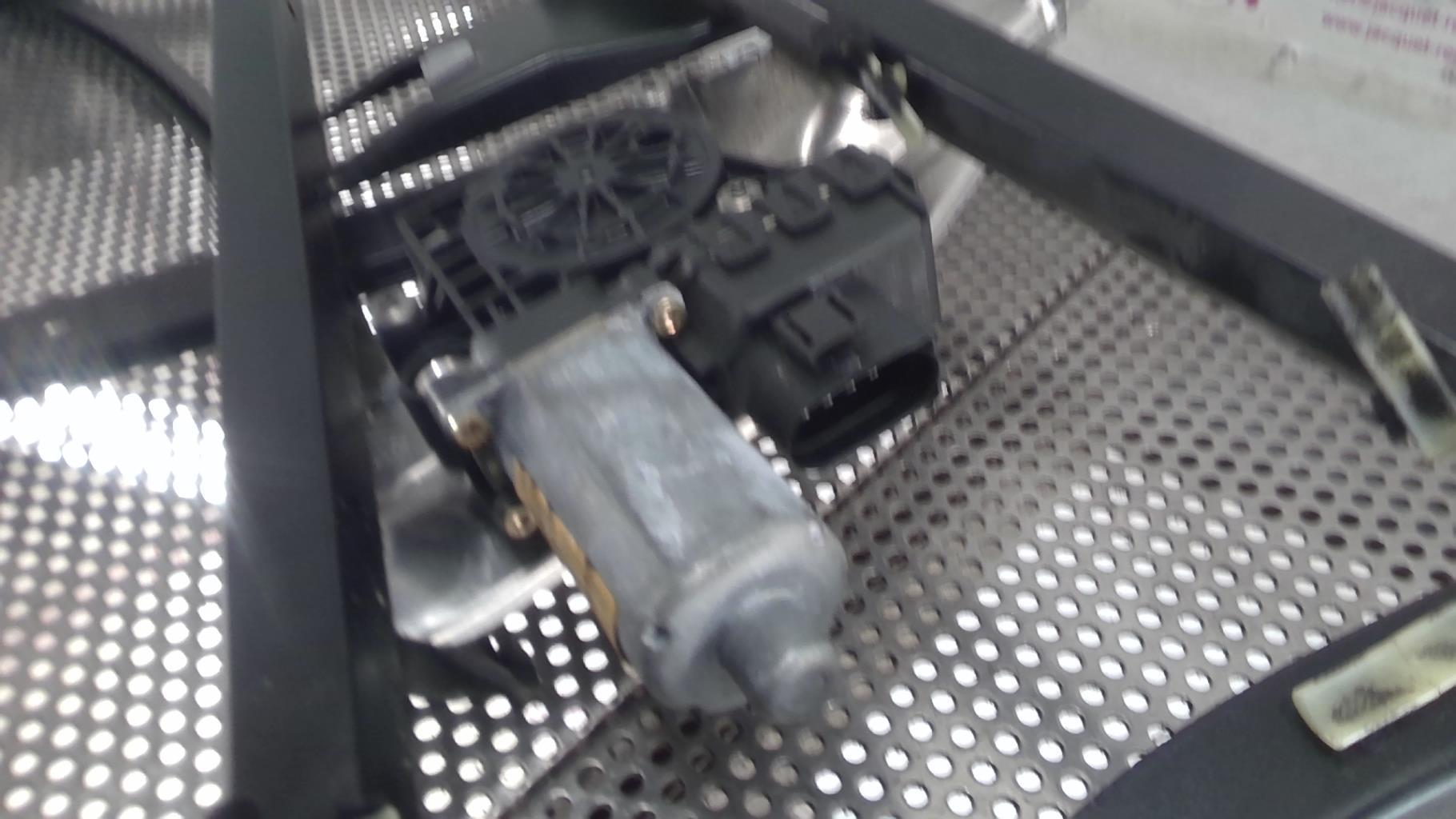 Alzacristalli elettrico posteriore destro AUDI A6 2 PHASE 1 Diésel - 1