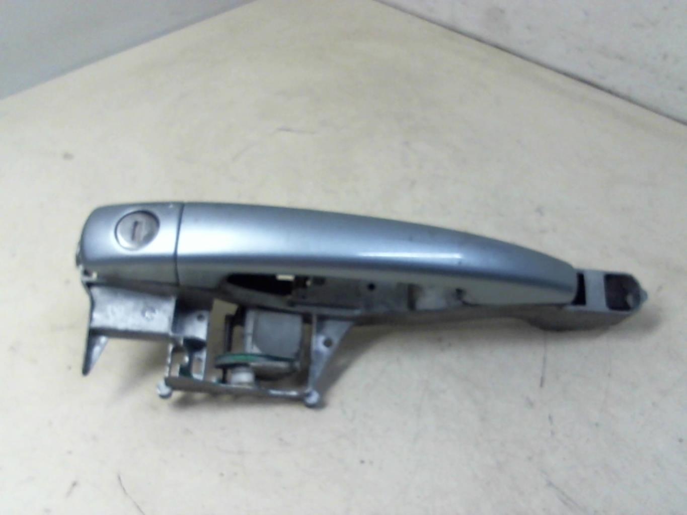 Maniglia portiera anteriore sinistra PEUGEOT 207 PHASE 1 Diésel - 1