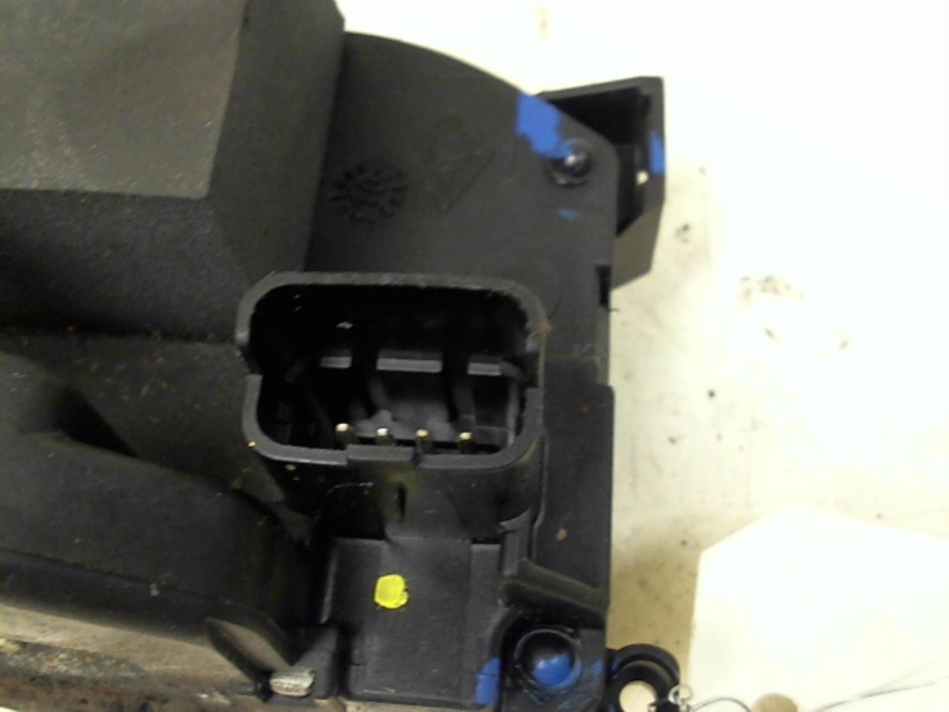 Serratura posteriore sinistra RENAULT CLIO 3 PHASE 2 Diésel - 1