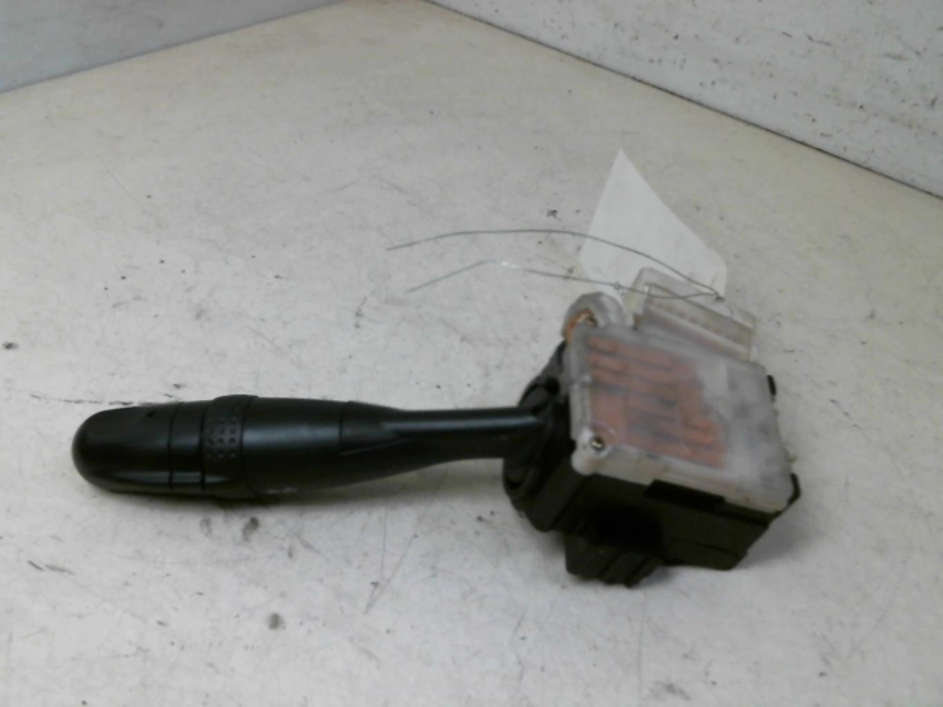 Commande de phare TOYOTA YARIS VERSO PHASE 2 Diesel - 1
