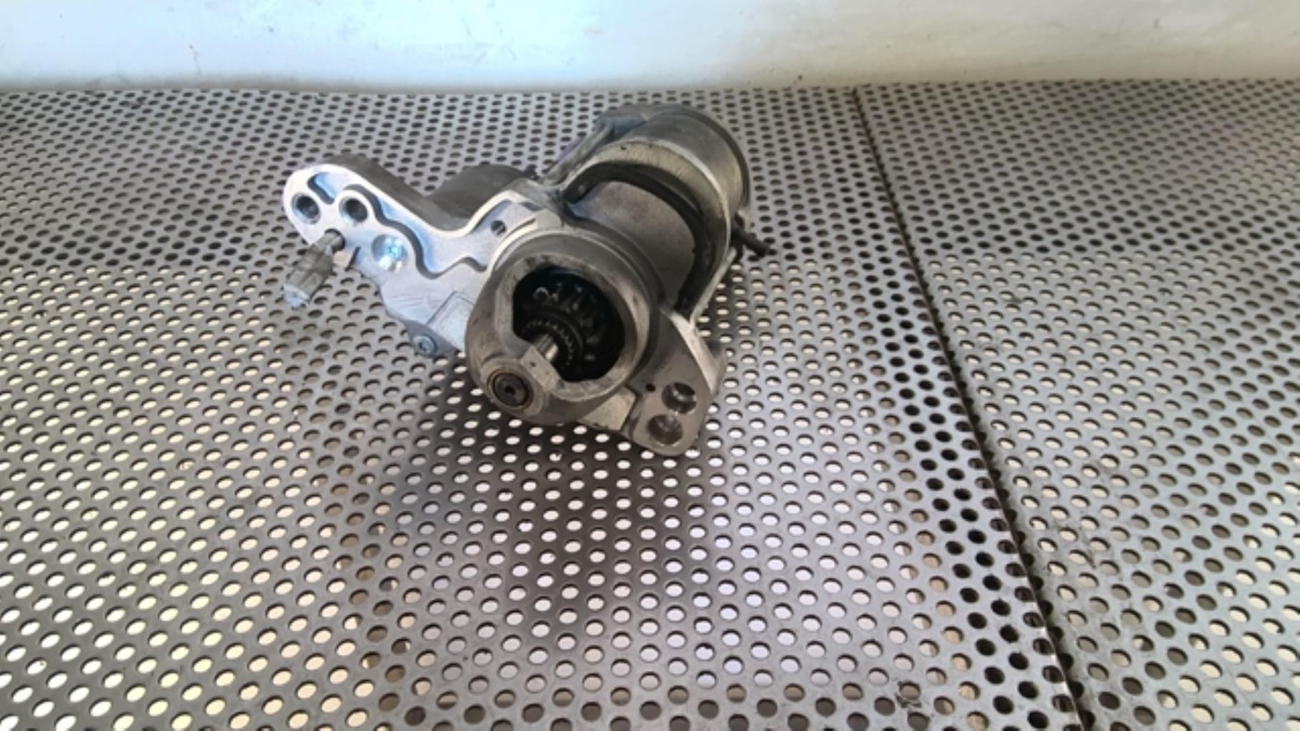 Demarreur RENAULT CLIO 5 PHASE 1 Essence - 1