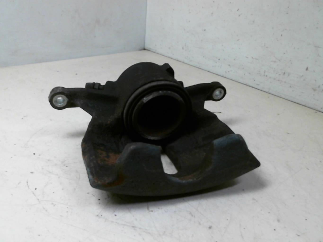 Etrier avant gauche (freinage) AUDI A3 3 PHASE 1 Diesel - 1