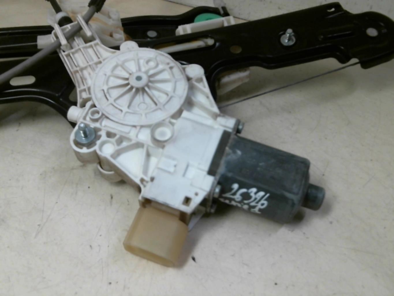Alzacristalli elettrico anteriore destro BMW SERIE 1 E87 PHASE 2 Diésel - 1