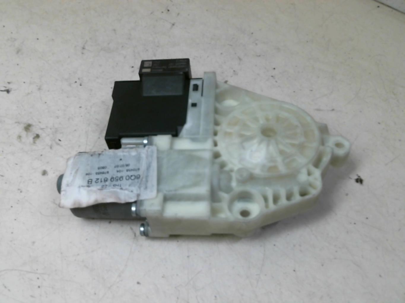 Motore alzacristalli posteriore destro SEAT IBIZA 3 PHASE 2 Diésel - 1