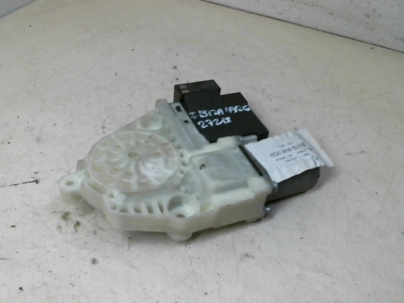 Motore alzacristalli posteriore sinistro SEAT IBIZA 3 PHASE 2 Diésel - 1