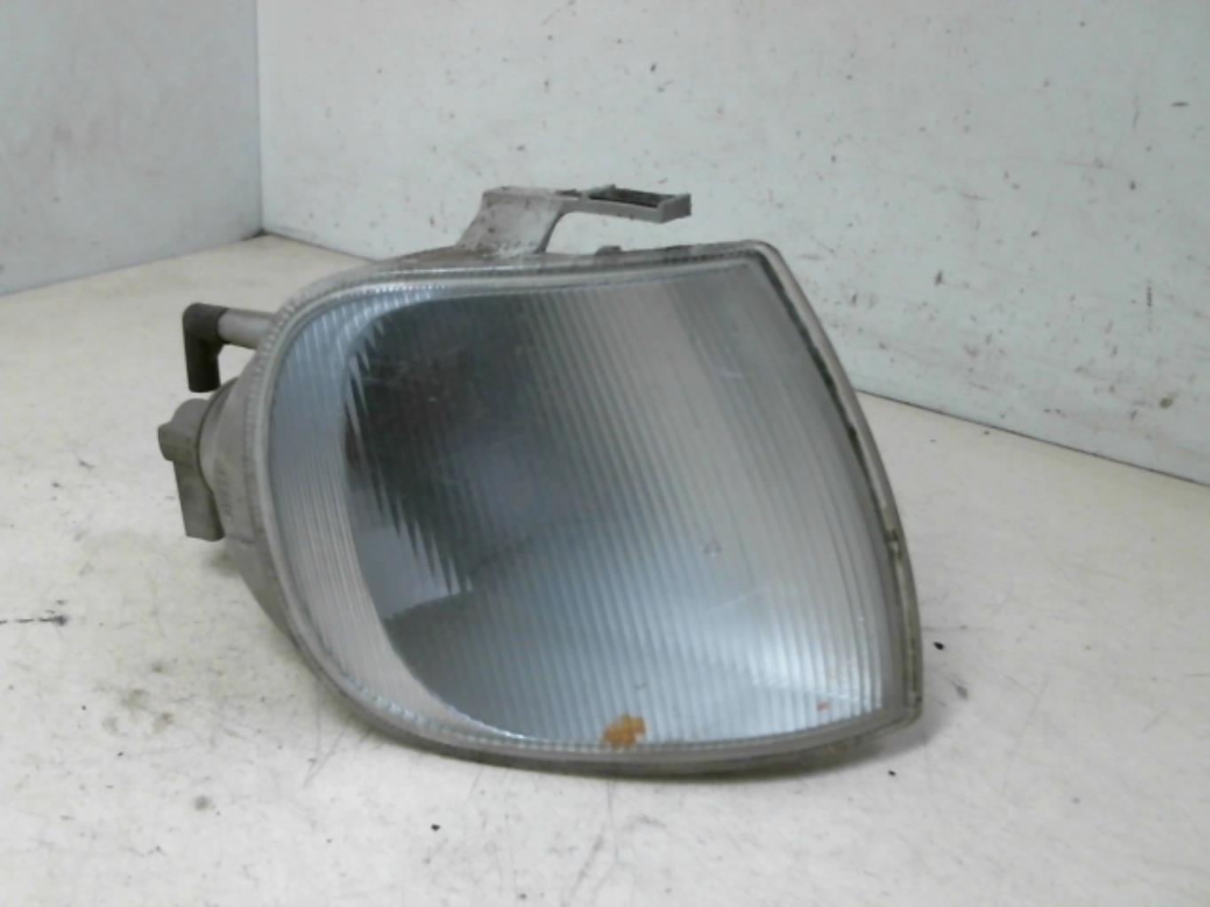 Gruppo ottico anteriore secondario destro (luci)(freccia) VOLKSWAGEN POLO 3 PHASE 1 Gasolina - 1