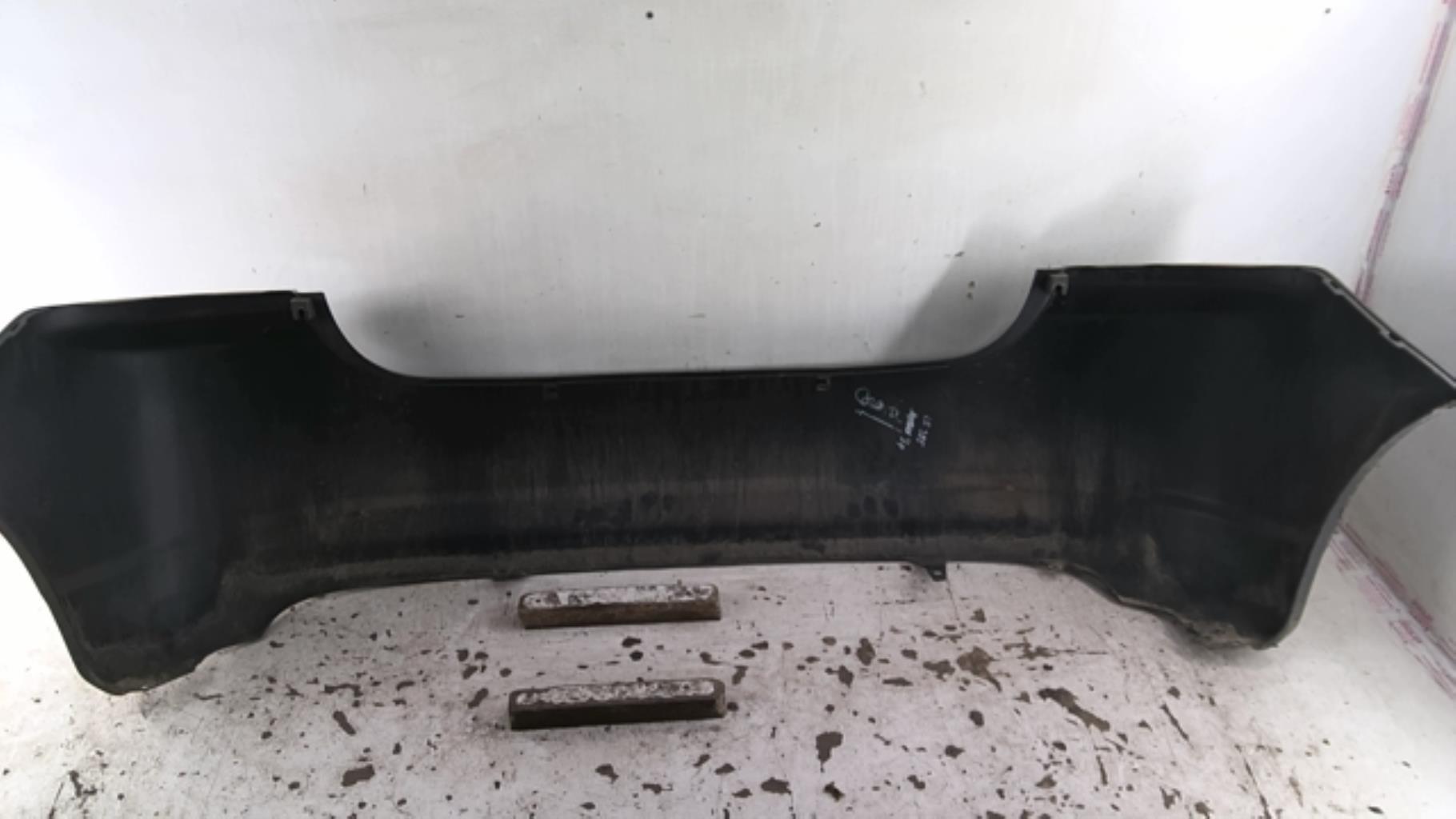 Pare choc arriere TOYOTA COROLLA 10 PHASE 1 Diesel - 1