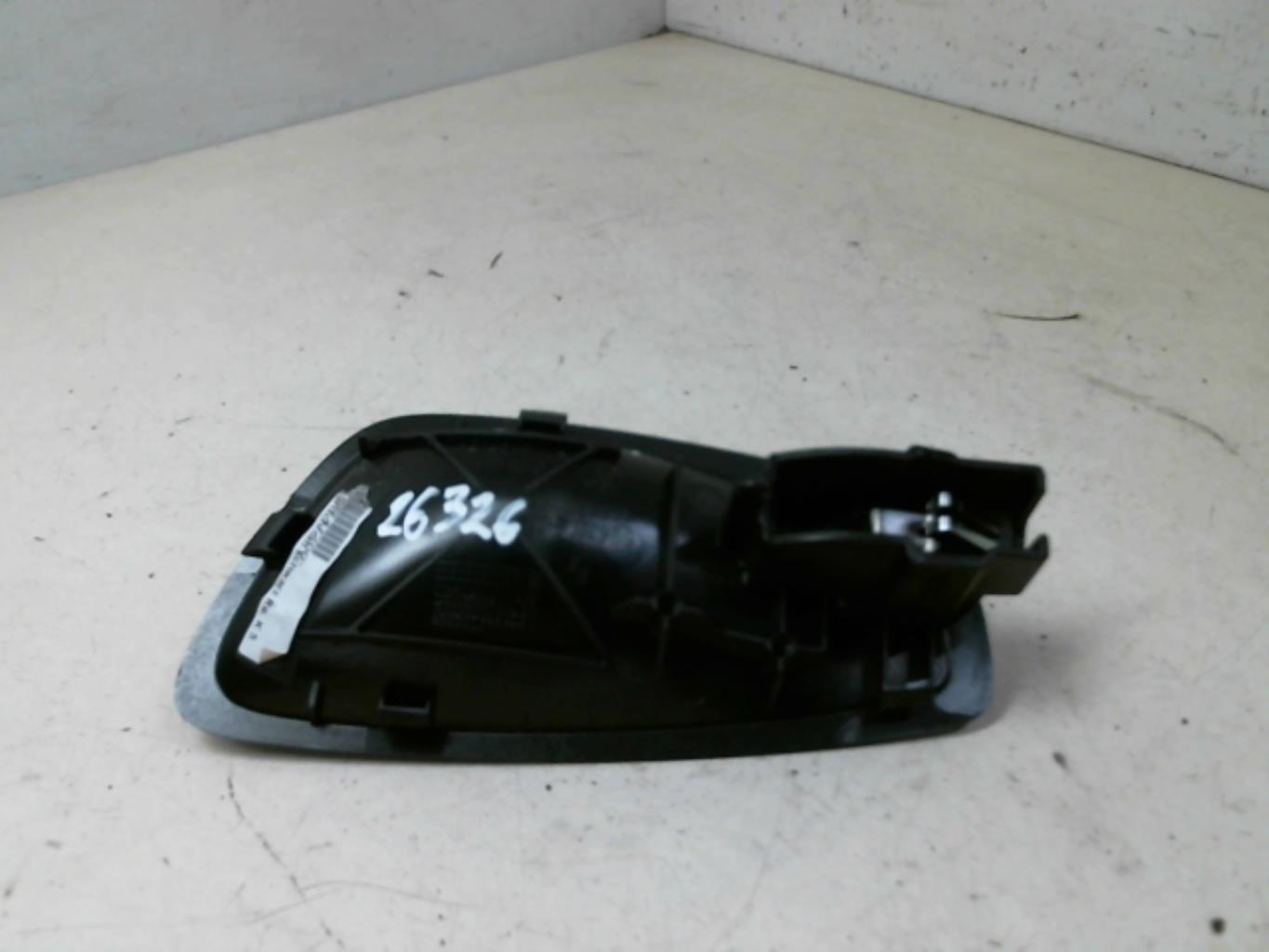Maniglia interna posteriore destra BMW SERIE 1 E87 PHASE 2 Diésel - 1