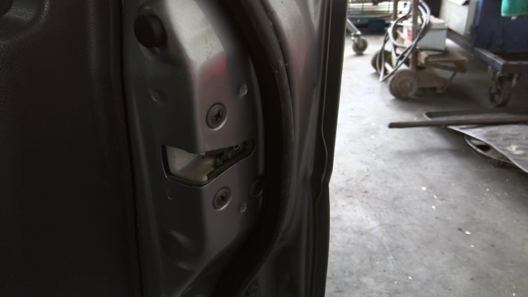 Serratura anteriore destra SUBARU JUSTY 2 BREAK Gasolina - 1