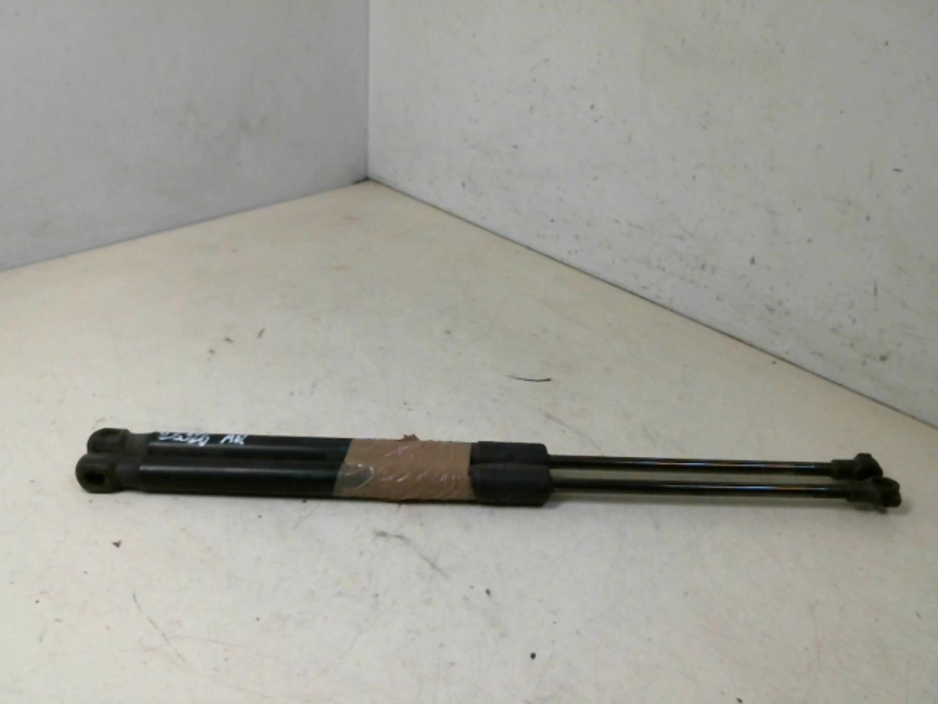 Verin de coffre BMW SERIE 1 E87 PHASE 2 Diesel - 1