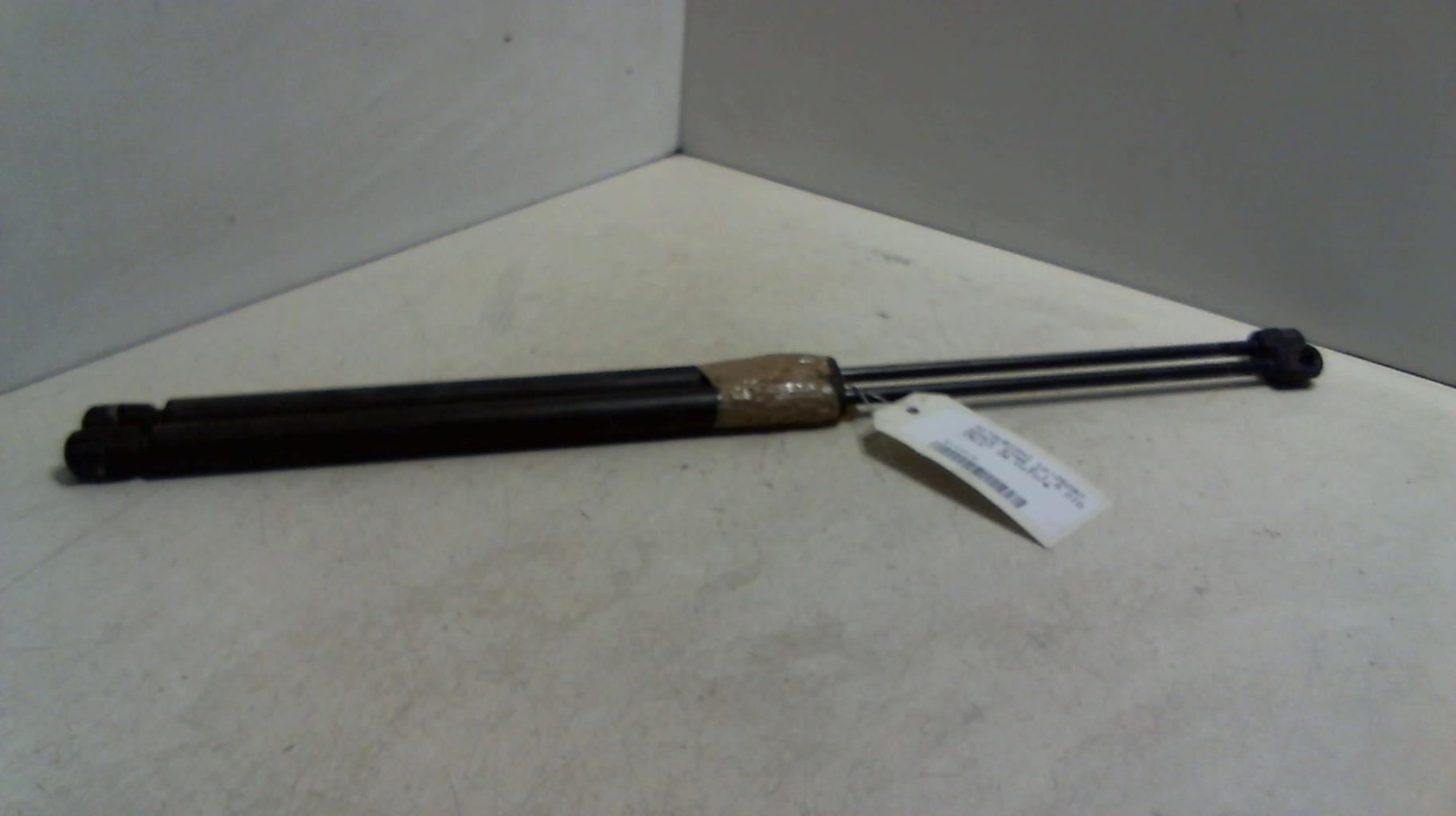 Verin de coffre MITSUBISHI SPACE STAR 2 Diesel - 1
