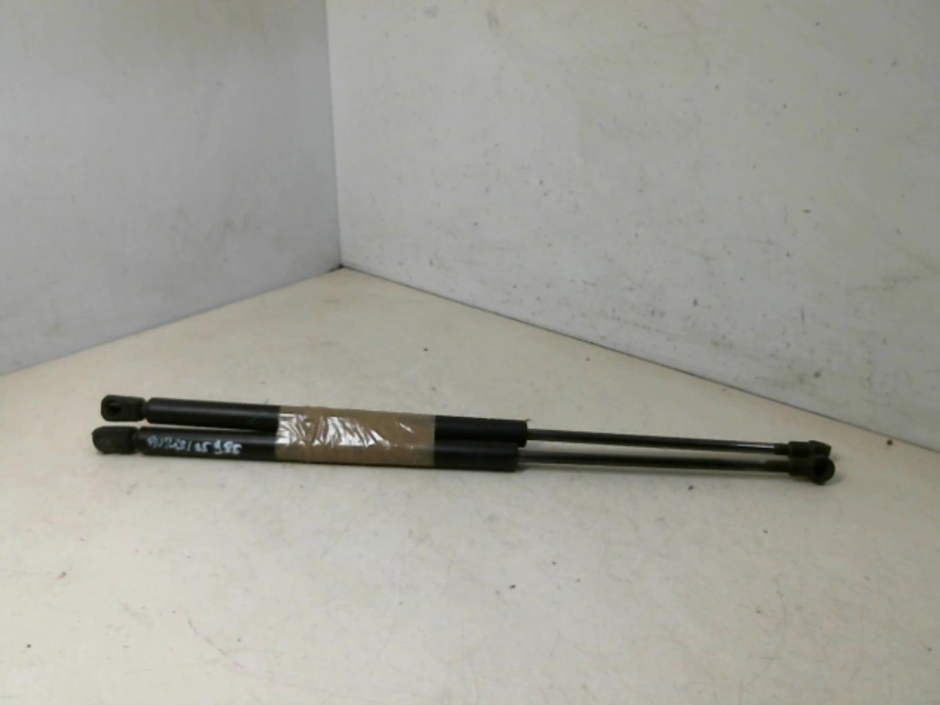 Verin de coffre TOYOTA COROLLA 10 PHASE 1 Diesel - 1