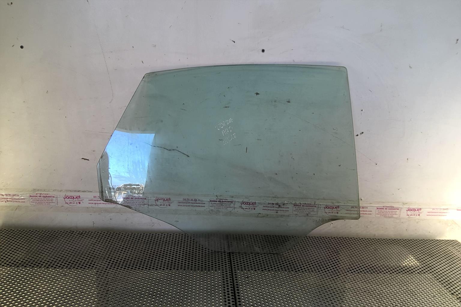 Vetro posteriore destro SEAT IBIZA 3 PHASE 2 Diésel - 1