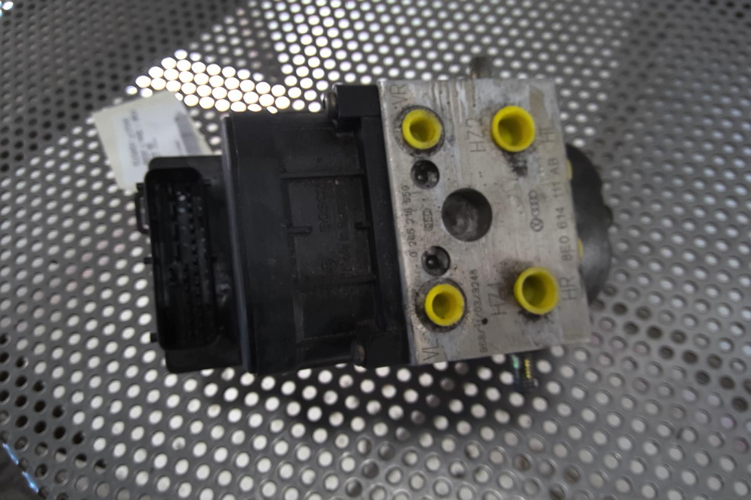 Blocco ABS (antibloccaggio freni) VOLKSWAGEN PASSAT 4 PHASE 1 BREAK Diésel - 1
