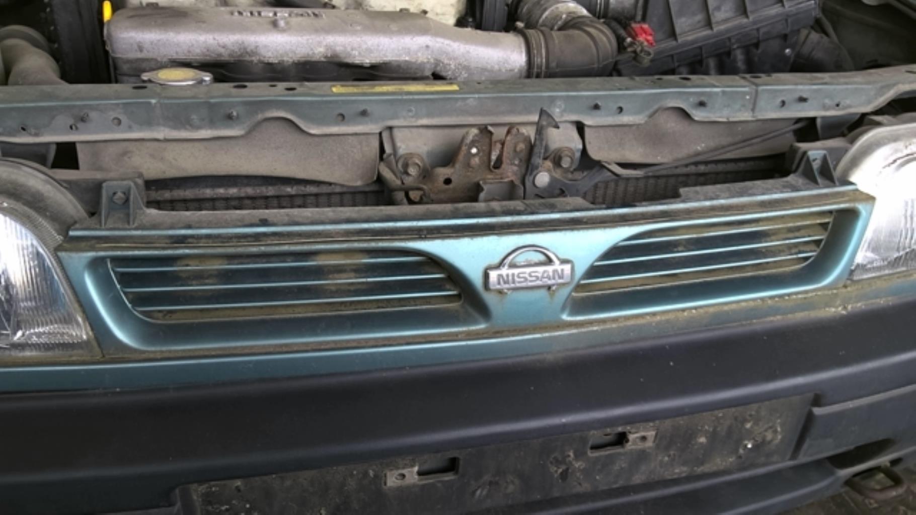 Calandre NISSAN SUNNY 3 Diesel - 1
