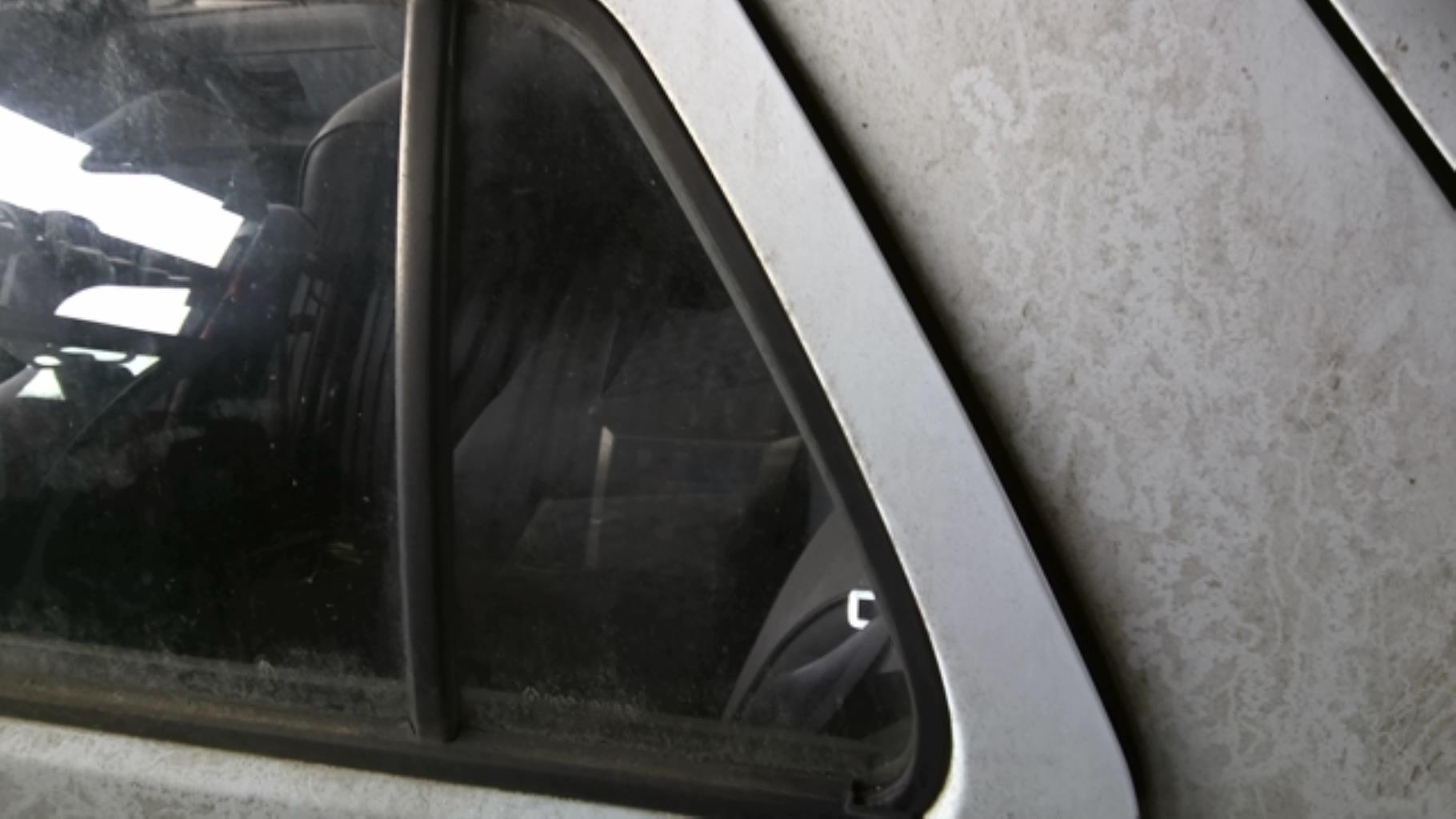 Vetro laterale fisso posteriore sinistro (portiera) RENAULT CLIO 1 PHASE 1 Diésel - 1