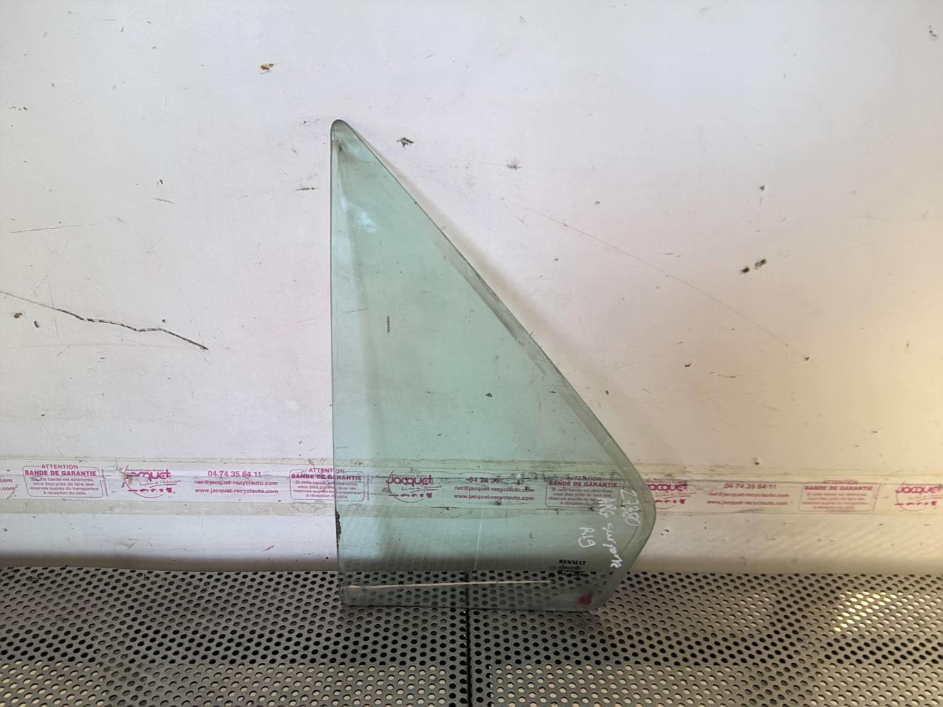 Ventanilla triangular trasera izquierda (puerta) RENAULT R19 PHASE 1 Diésel - 1