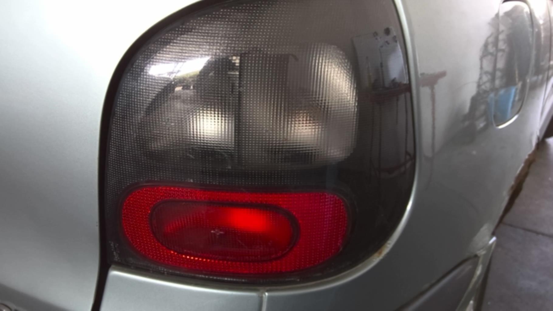 Fanale posteriore principale destro (luci) RENAULT SCENIC 1 PHASE 1 Diésel - 1