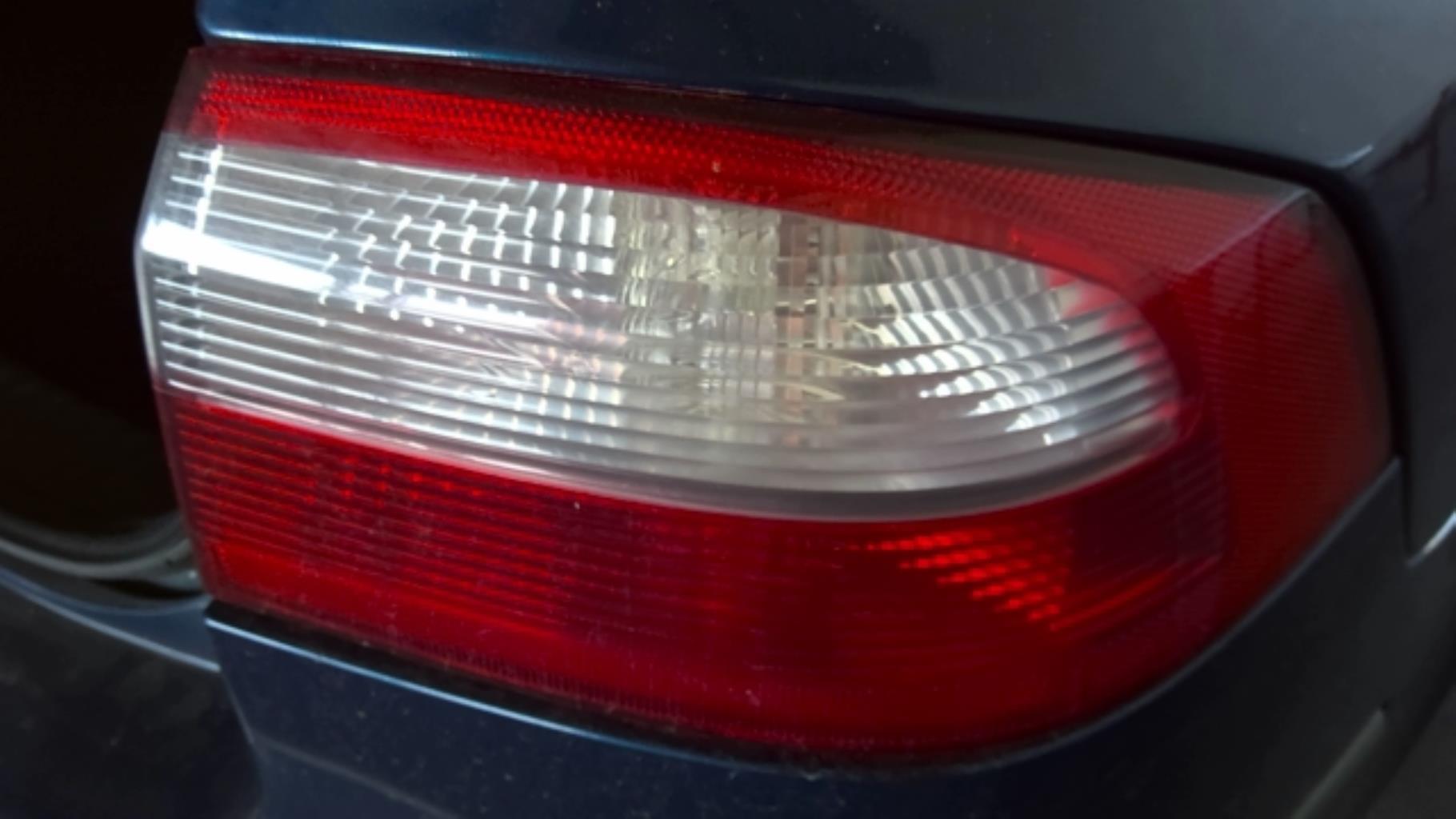 Fanale posteriore principale destro (luci) RENAULT LAGUNA 2 PHASE 1 Diésel - 1