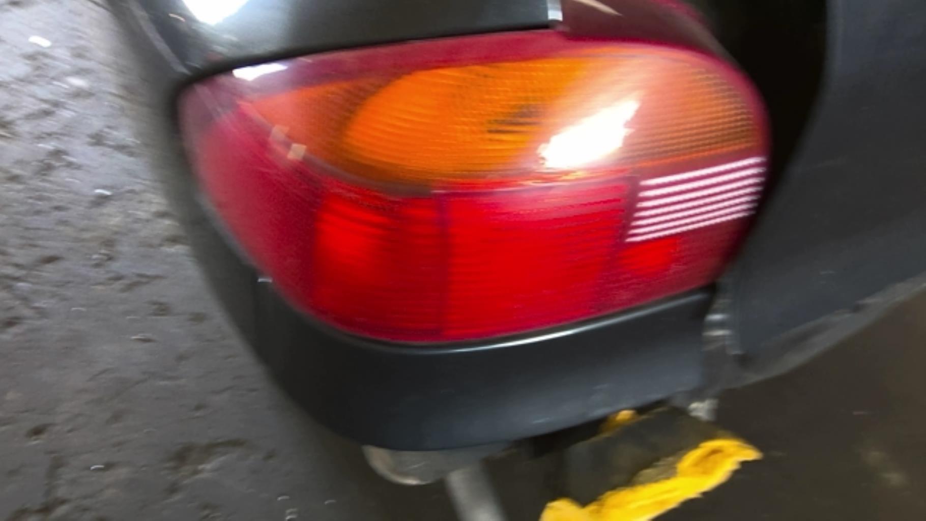 Fanale posteriore principale sinistro (luci) FORD MONDEO 1 PHASE 1 Gasolina - 1