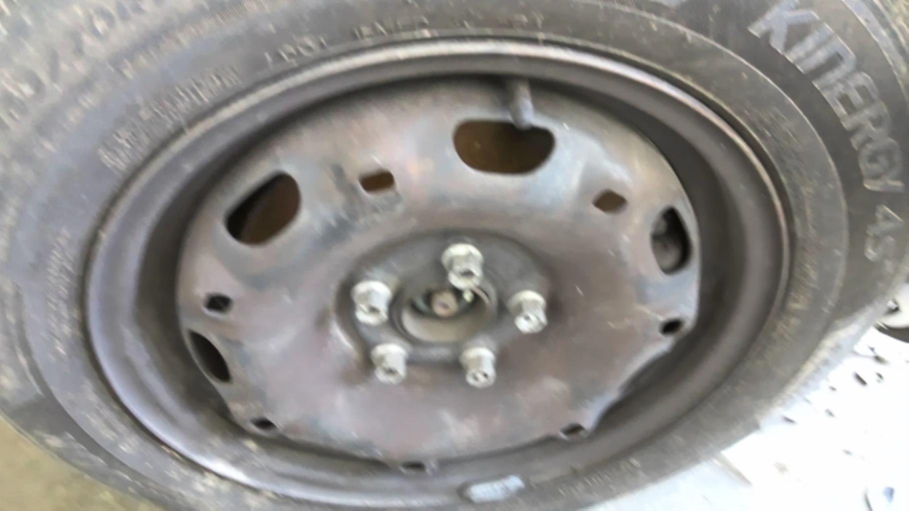 Llanta VOLKSWAGEN FOX Gasolina - 1