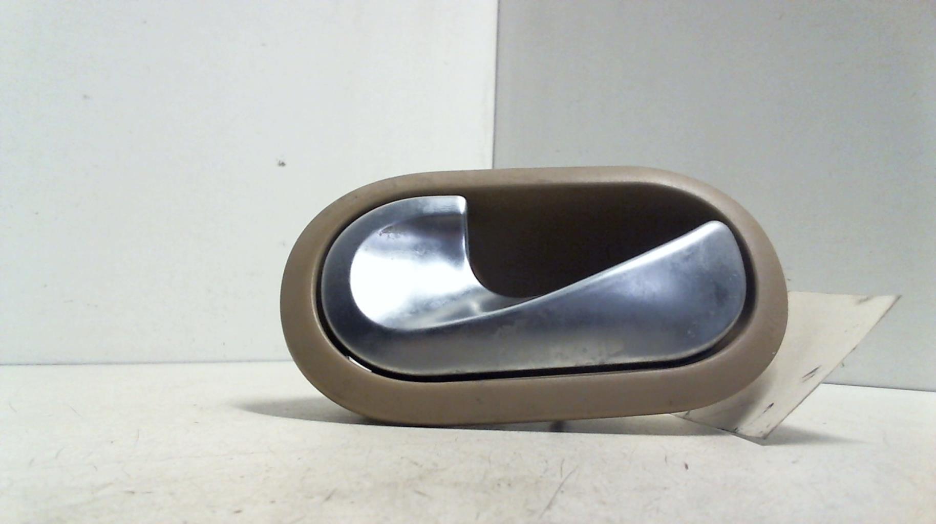 Poignee interieur avant gauche RENAULT MODUS PHASE 1 Essence - 1