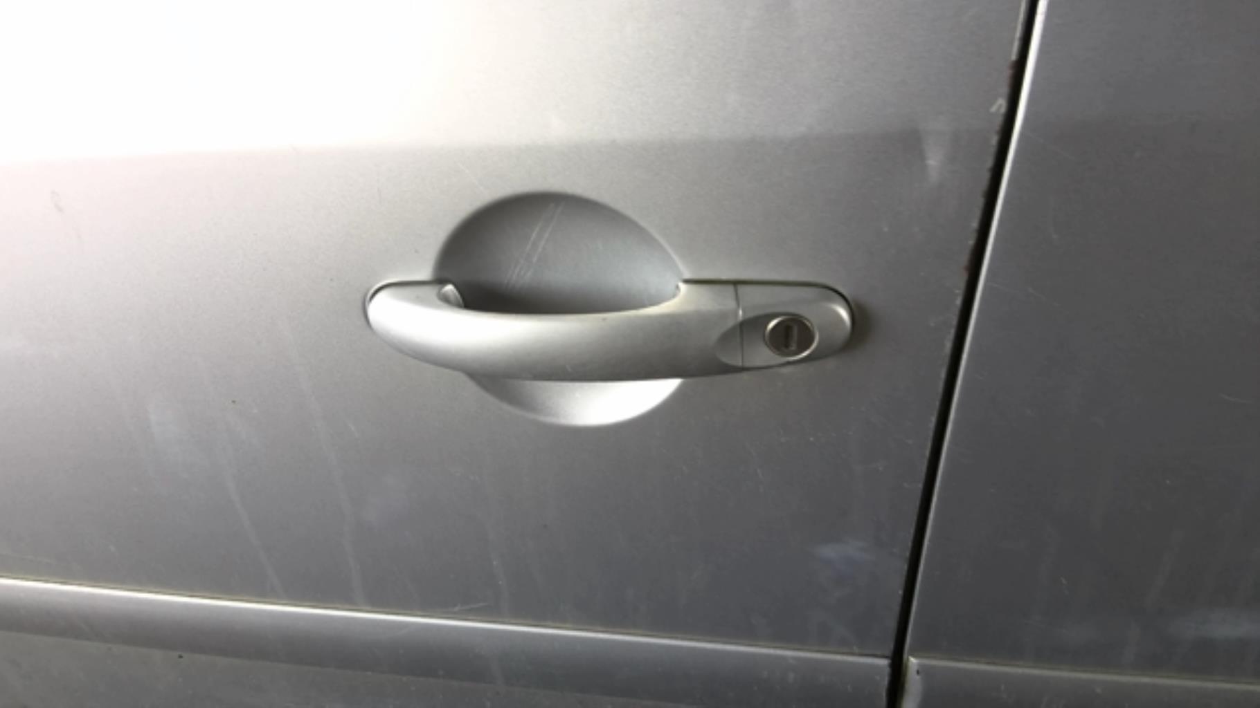 Maniglia portiera anteriore sinistra VOLKSWAGEN TOURAN 1  - 1
