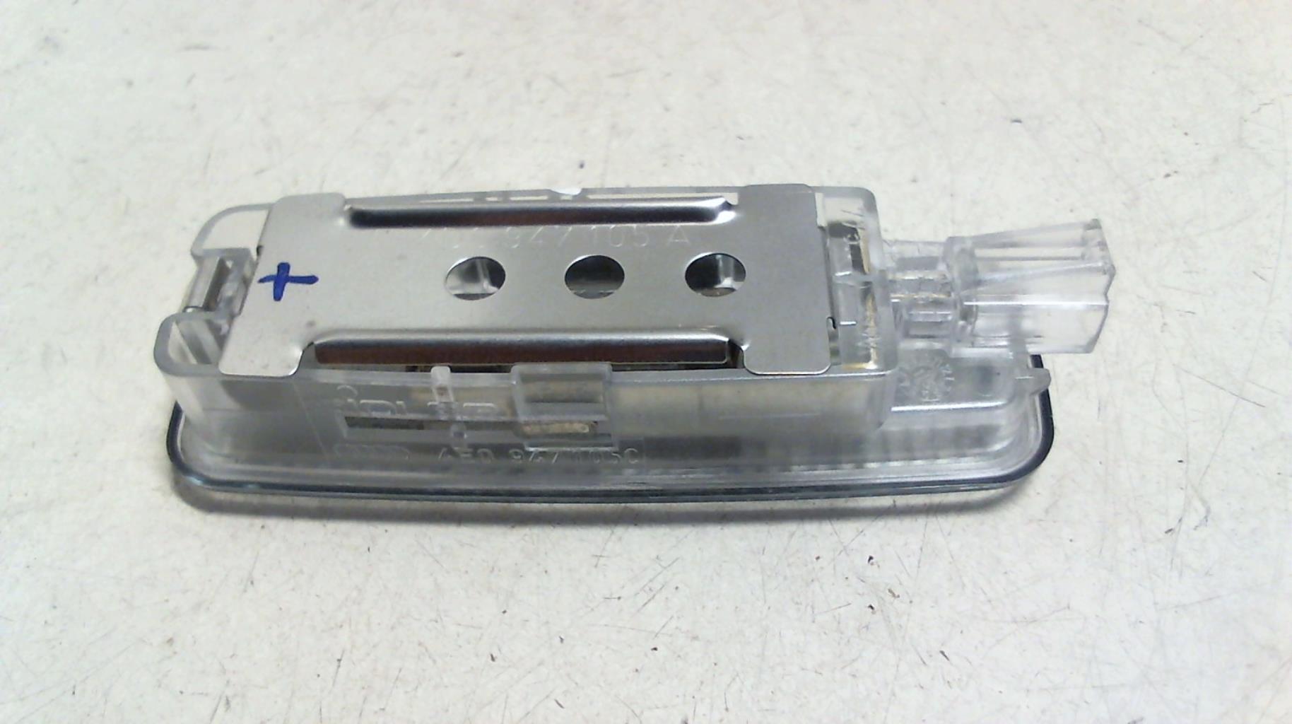 Eclairage de plafonnier AUDI A3 3 PHASE 1 Diesel - 1