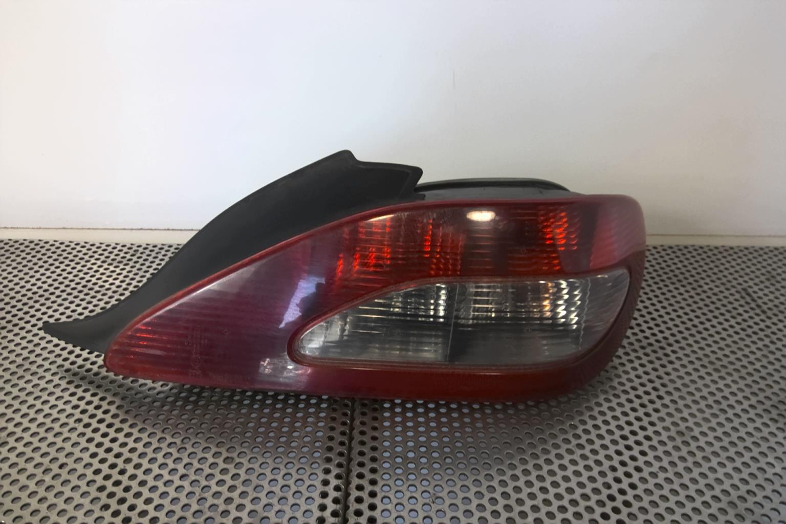 Fanale posteriore principale destro (luci) PEUGEOT 406 COUPE Gasolina - 1
