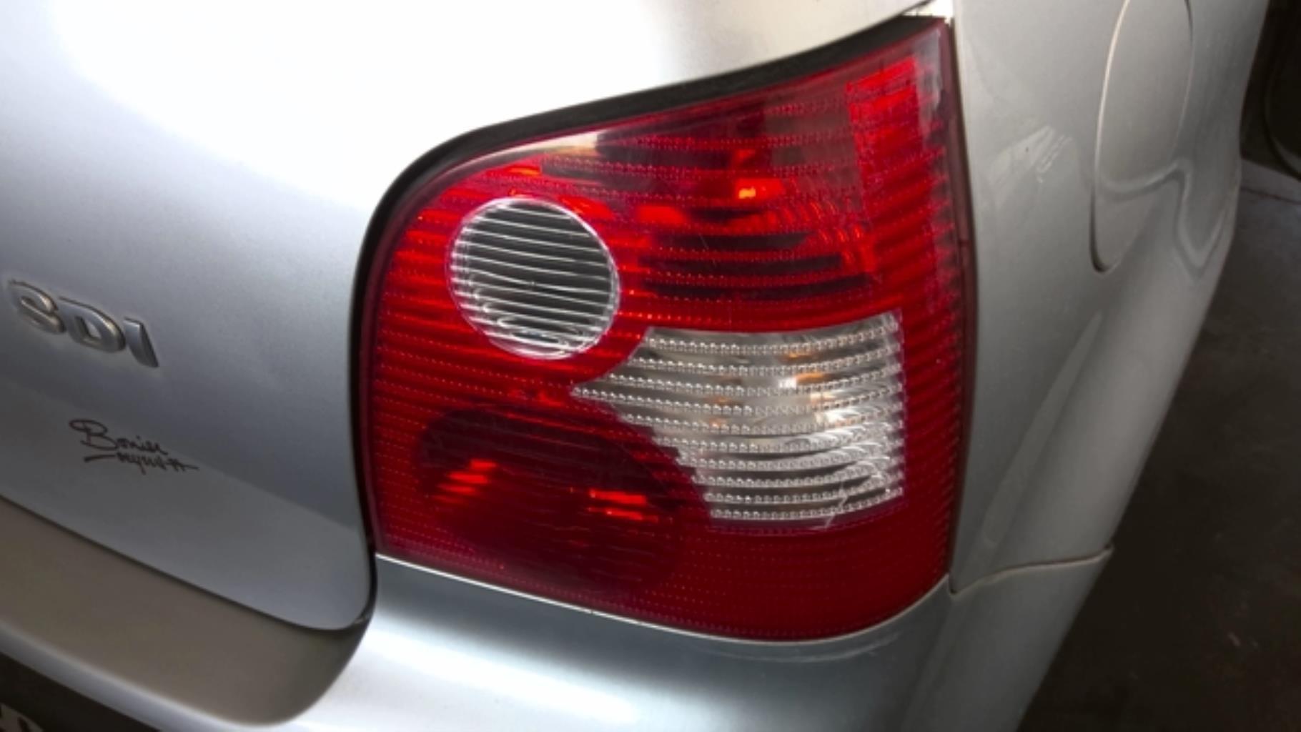 Fanale posteriore principale destro (luci) VOLKSWAGEN POLO 4 PHASE 1 Diésel - 1